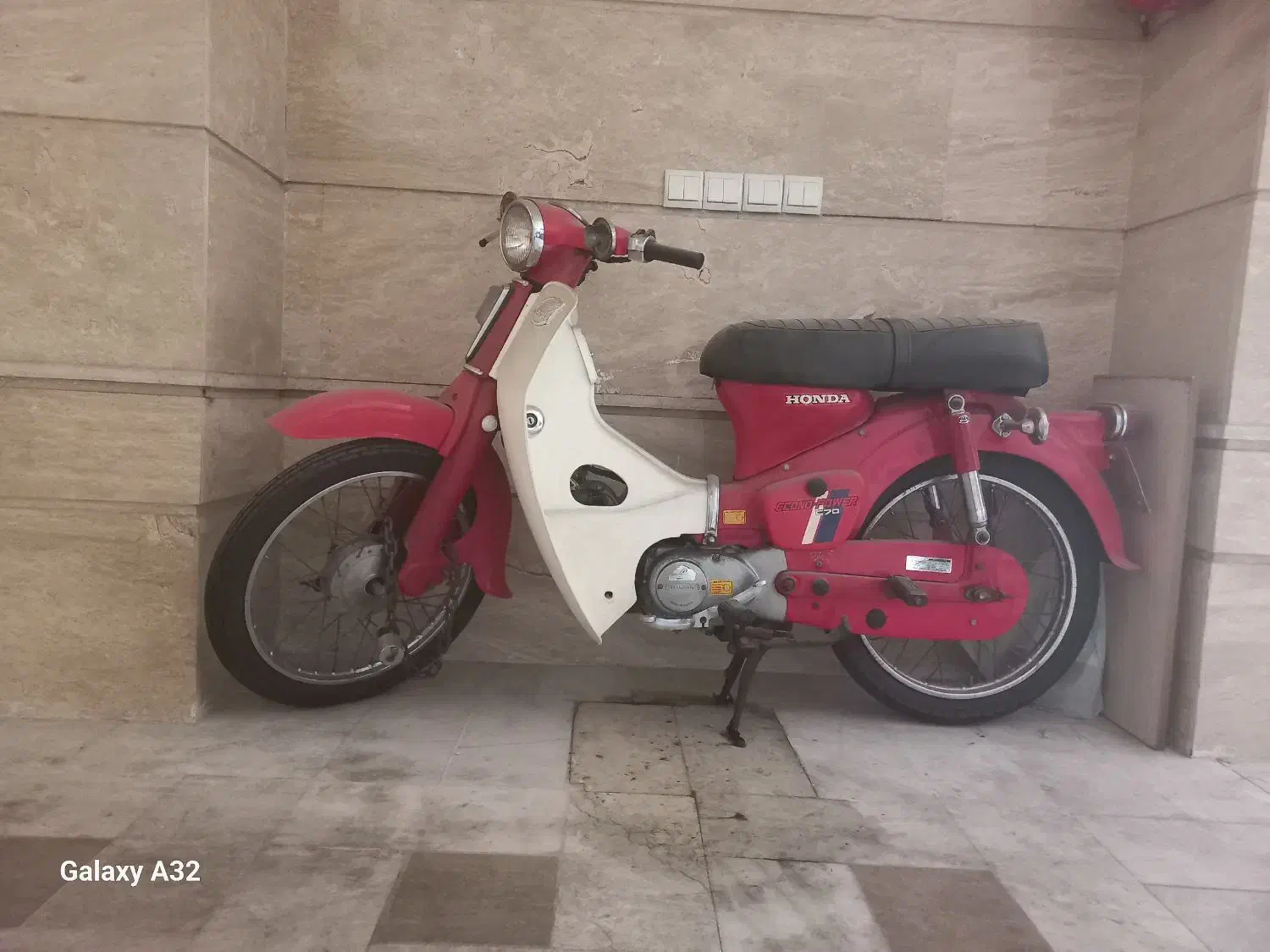 هوندا ۷۰ سوپر کاپ|موتورسیکلت|تهران, صادقیه|دیوار