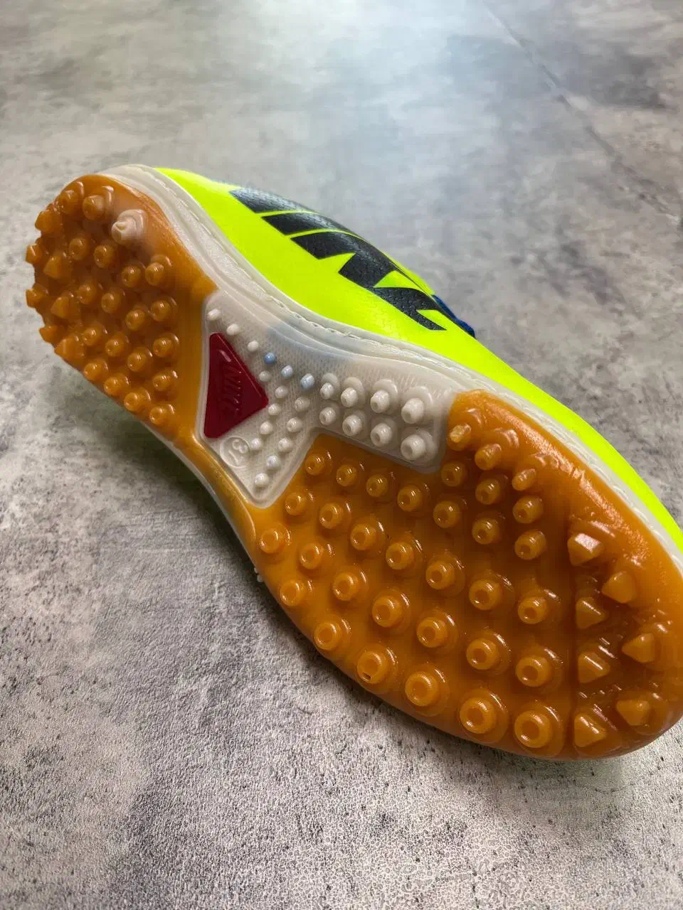 کفش چمن مصنوعی|کیف، کفش، کمربند|حبیب آباد, |دیوار