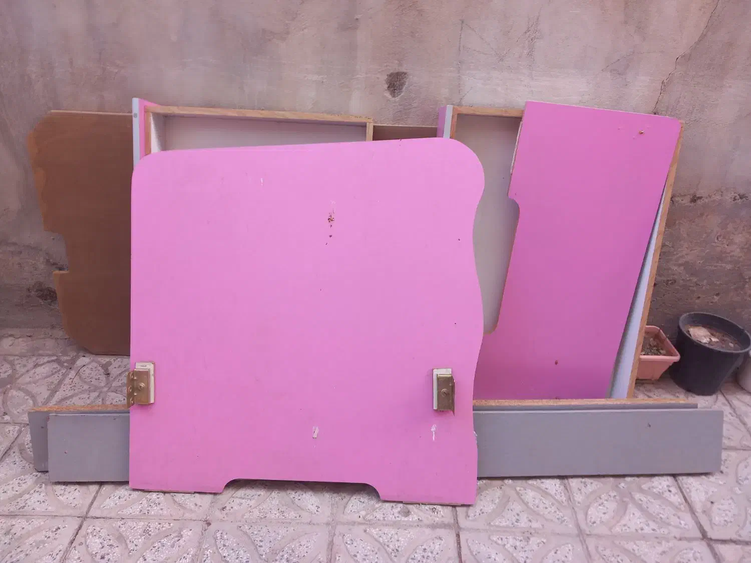 تخت نو جوانی ۳۵۰تومن بدلیل نبود جا میفروشم|تخت و سرویس خواب|اراک, |دیوار