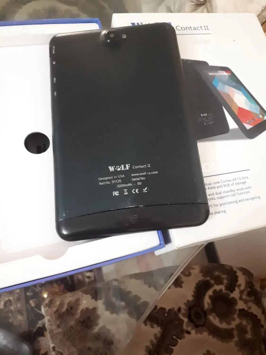 تب لت ولف|تبلت|کرج, چهارصد دستگاه|دیوار