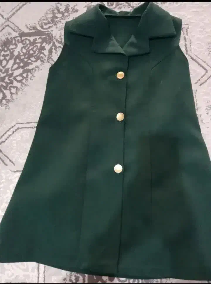 سه تیکه هفتصد|لباس|مشهد, طبرسی شمالی|دیوار