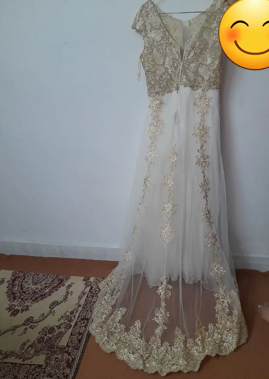 لباس مجلسی|لباس|دورود, |دیوار