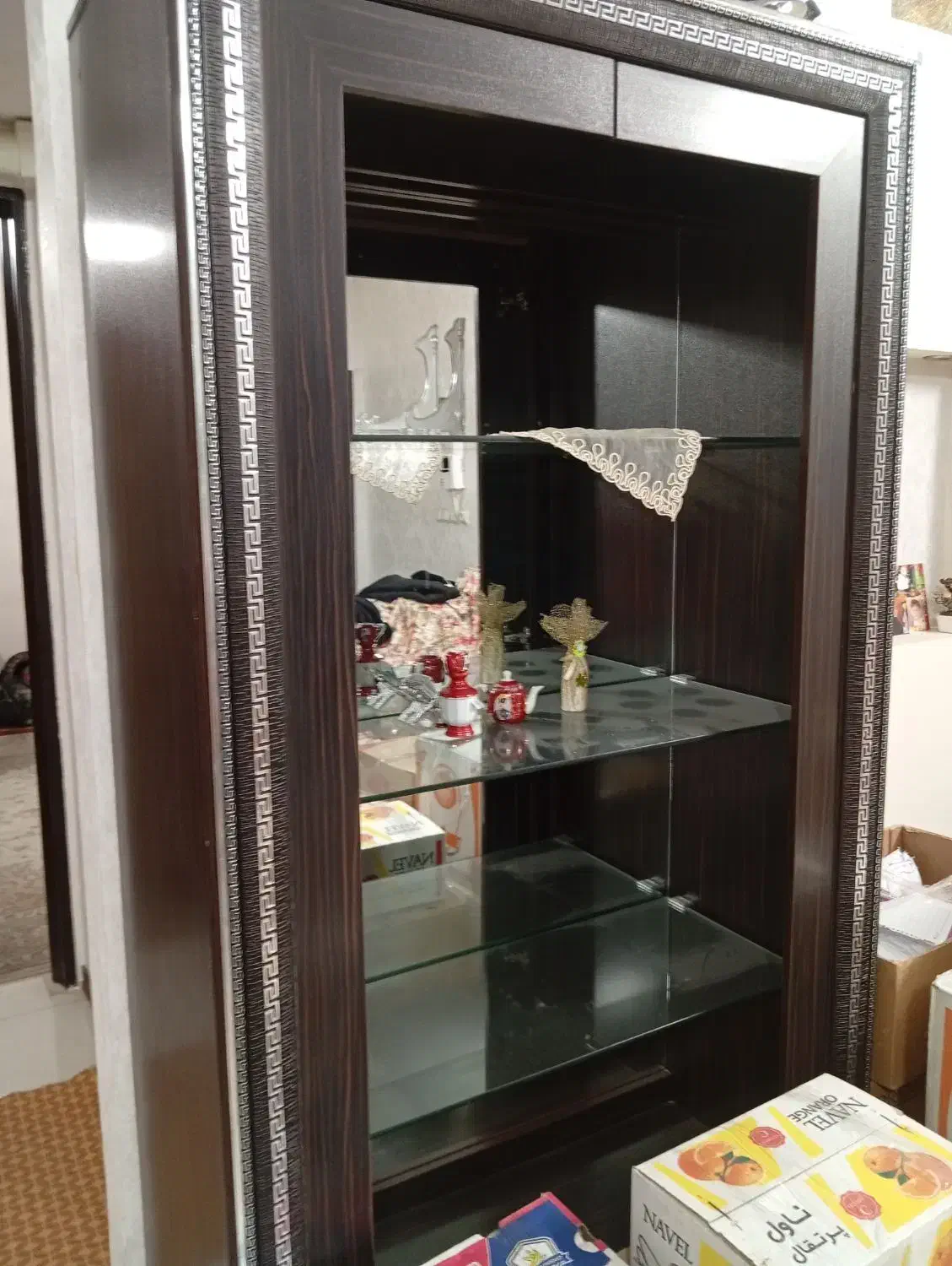 ویترین و کمد|بوفه، ویترین، کنسول|شاهین‌شهر, شهرک هشت بهشت|دیوار
