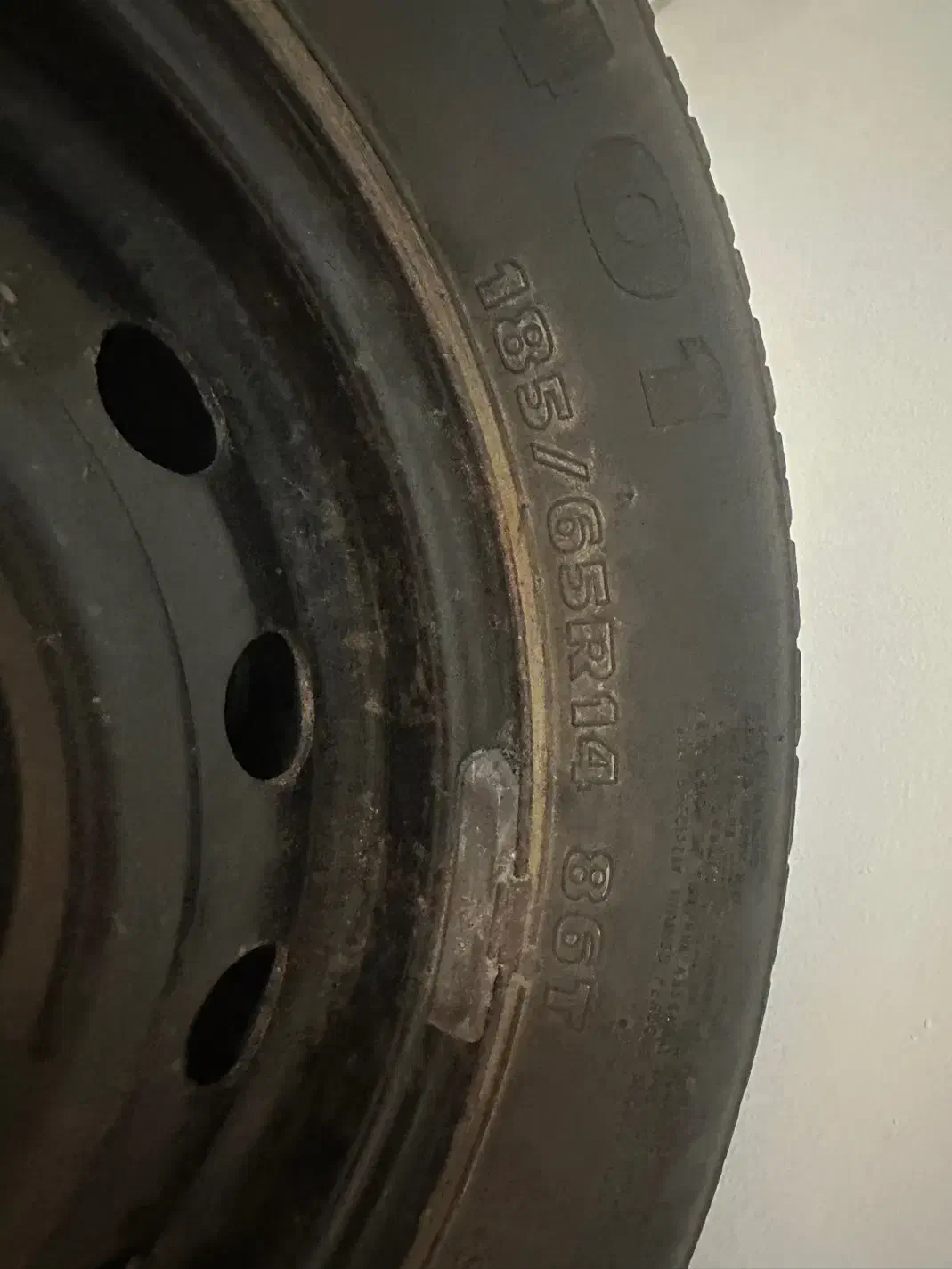 ۲ جفت لاستیک یخ شکن هانکوک و پیرلی|قطعات یدکی و لوازم جانبی|تهران, اختیاریه|دیوار