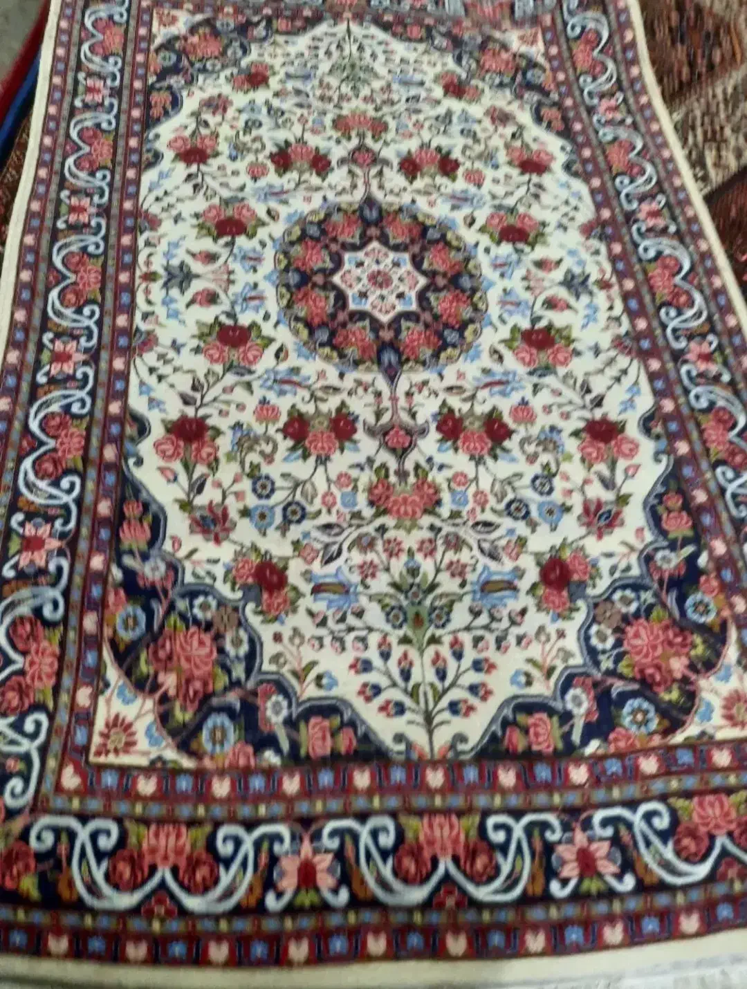 زرنیم افشار|فرش|تهران, خواجه نظام الملک|دیوار