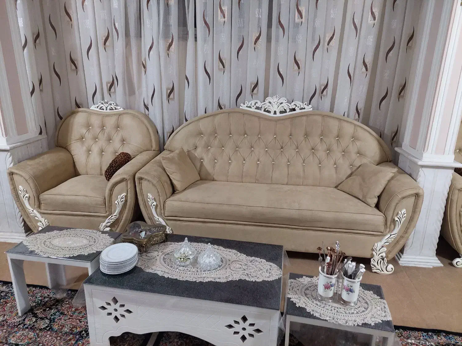 مبل هشت نفره با پارچه نانو  در حد نو|مبلمان خانگی و میز عسلی|تبریز, |دیوار