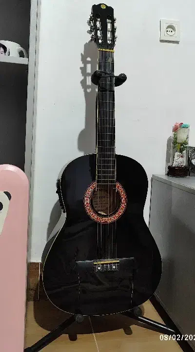 گیتار کلاسیک برندfocus|گیتار، بیس، امپلیفایر|لوشان, |دیوار