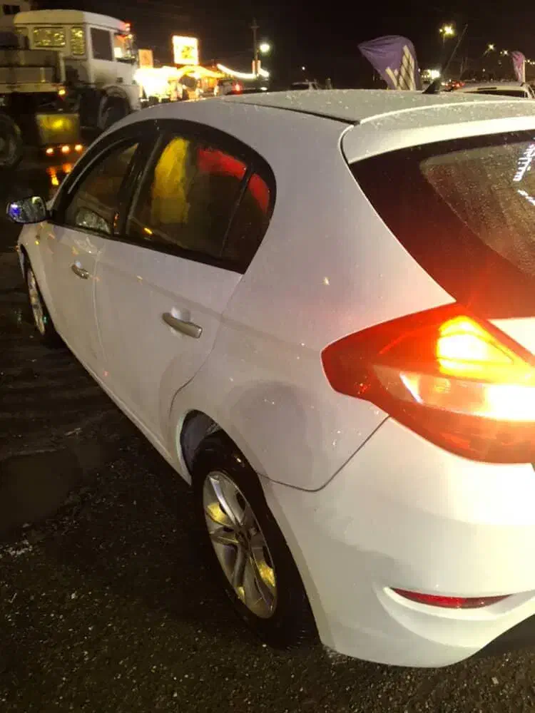 برلیانس|خودرو سواری و وانت|لاهیجان, آهندان|دیوار