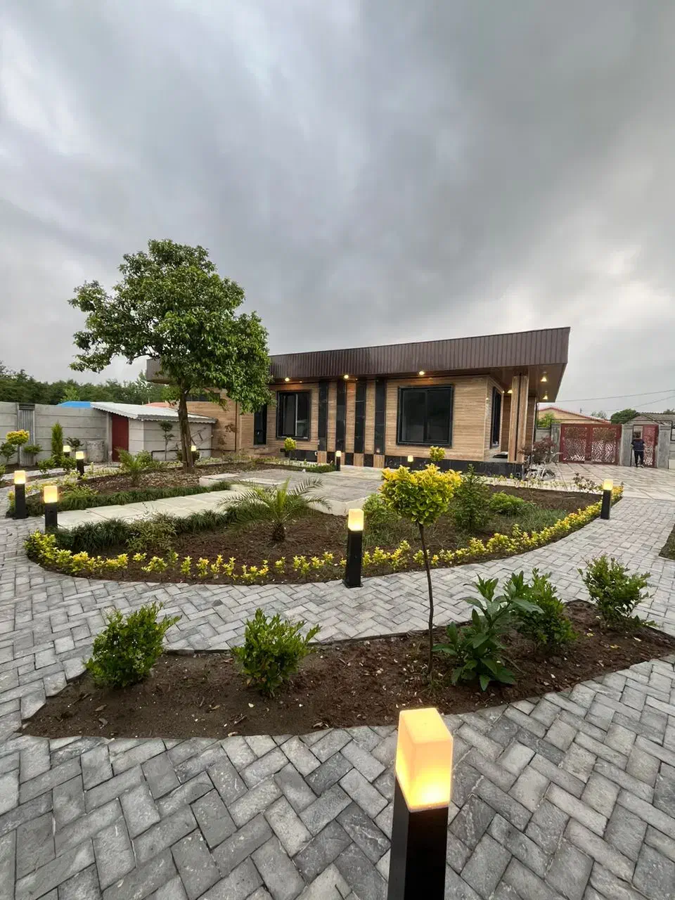 ویلا باغ استخر دار ساحلی سند تک برگ|فروش خانه و ویلا|رشت, شکار اسطلخ|دیوار