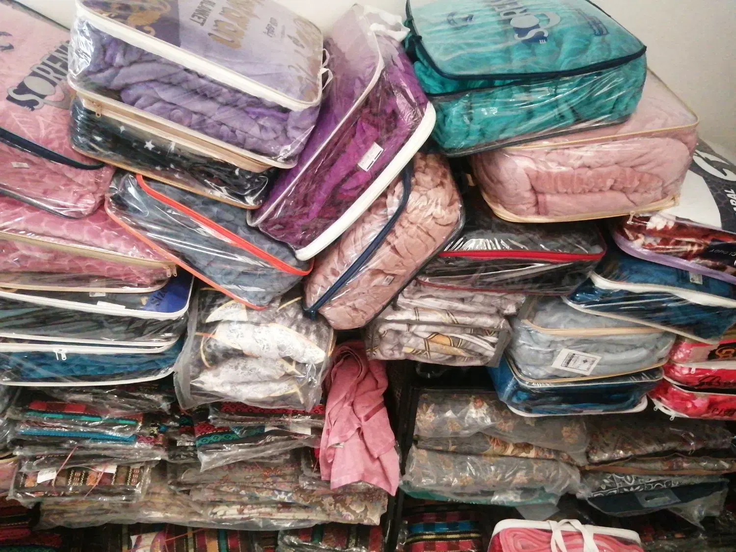 کالای خواب آسمان|رختخواب، بالش، پتو|نیشابور, شریعتی|دیوار