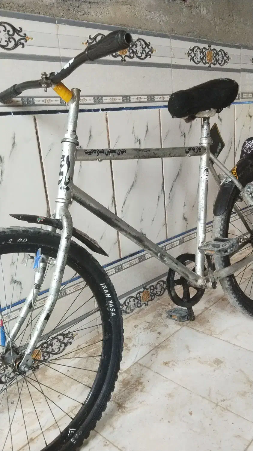 دوچرخه آساک|دوچرخه، اسکیت، اسکوتر|خاش, |دیوار