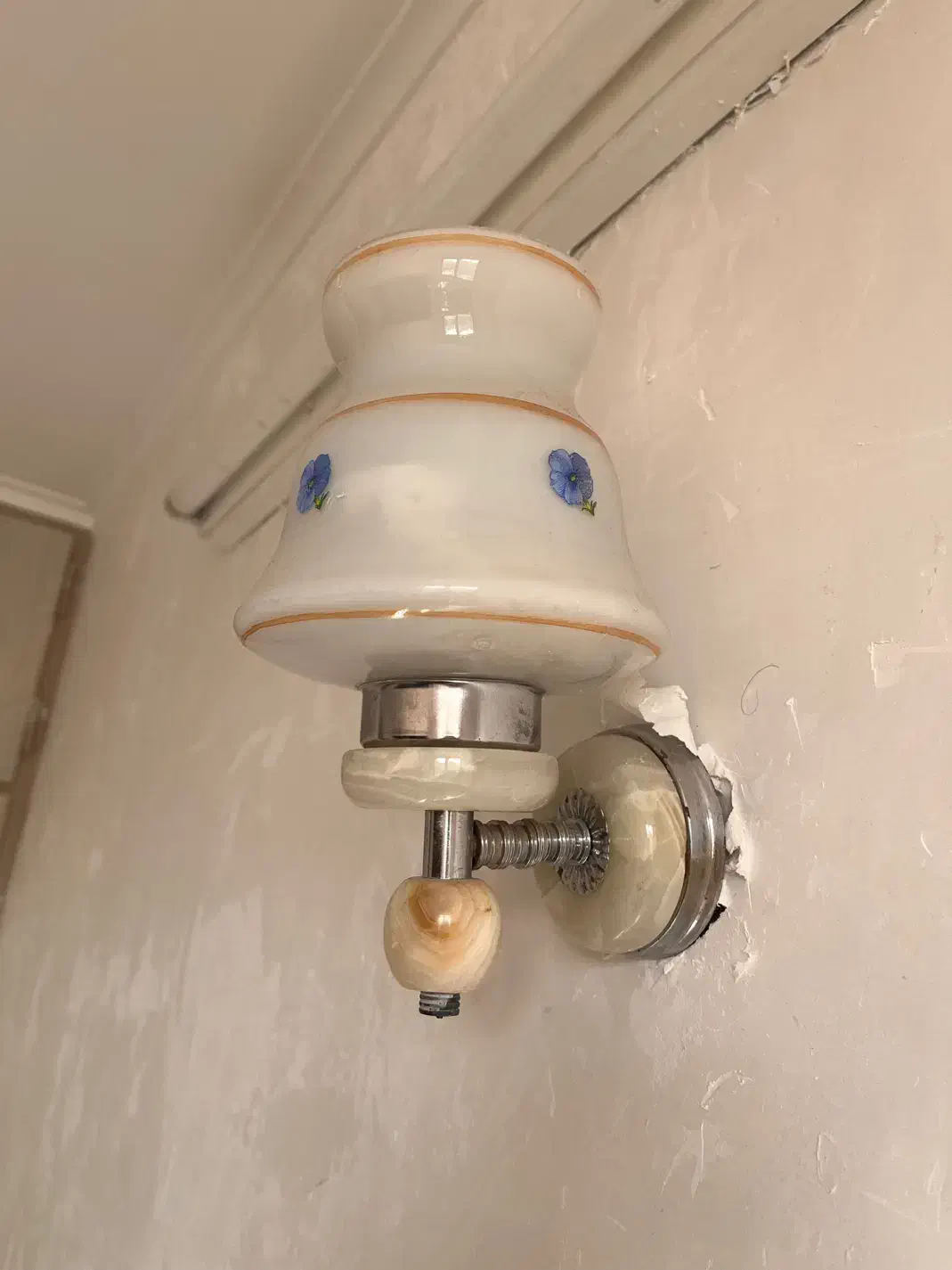 چراغ خواب|چراغ خواب و آباژور|سمنان, |دیوار