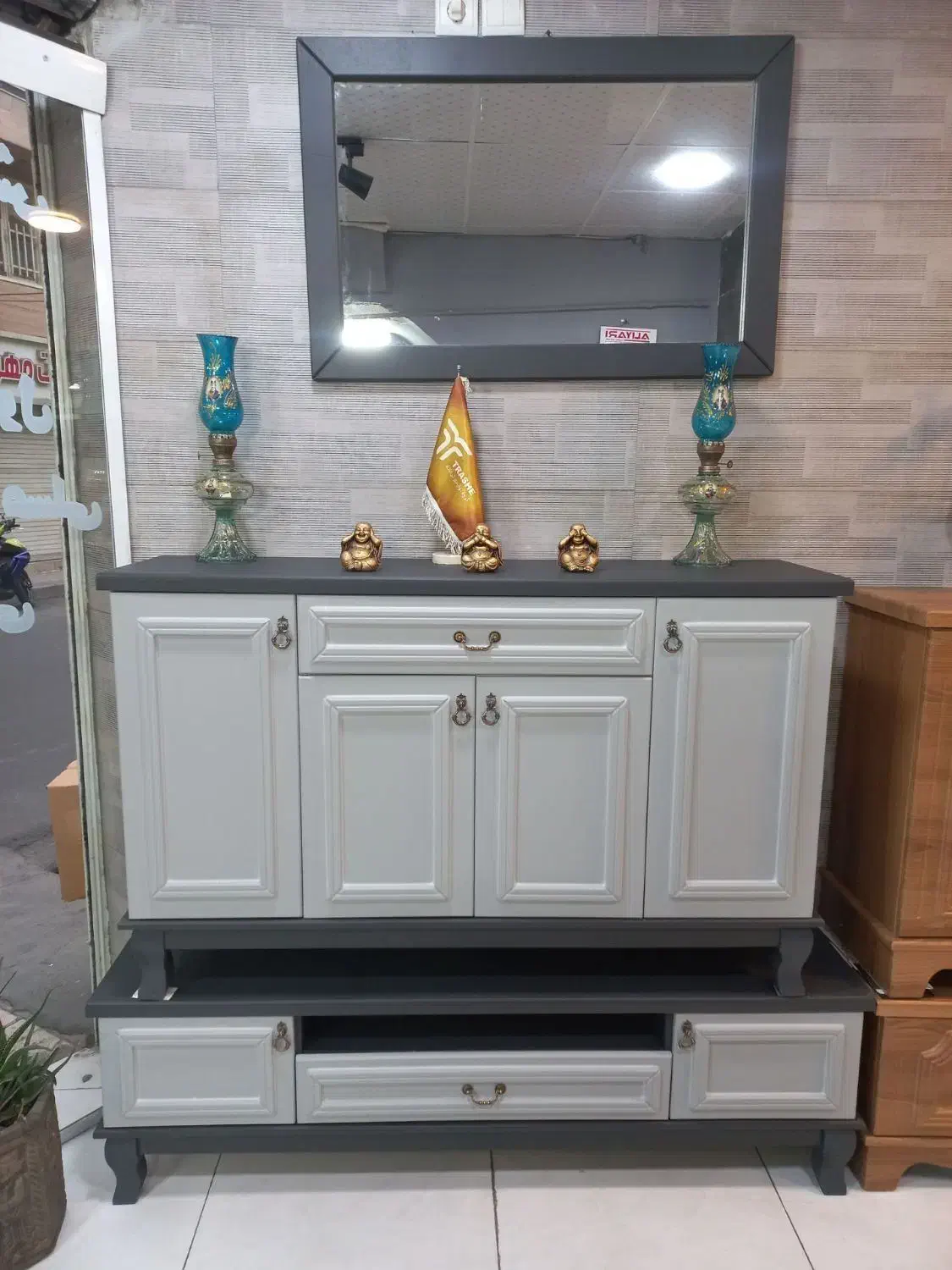 کنسول و میز|بوفه، ویترین، کنسول|تبریز, |دیوار