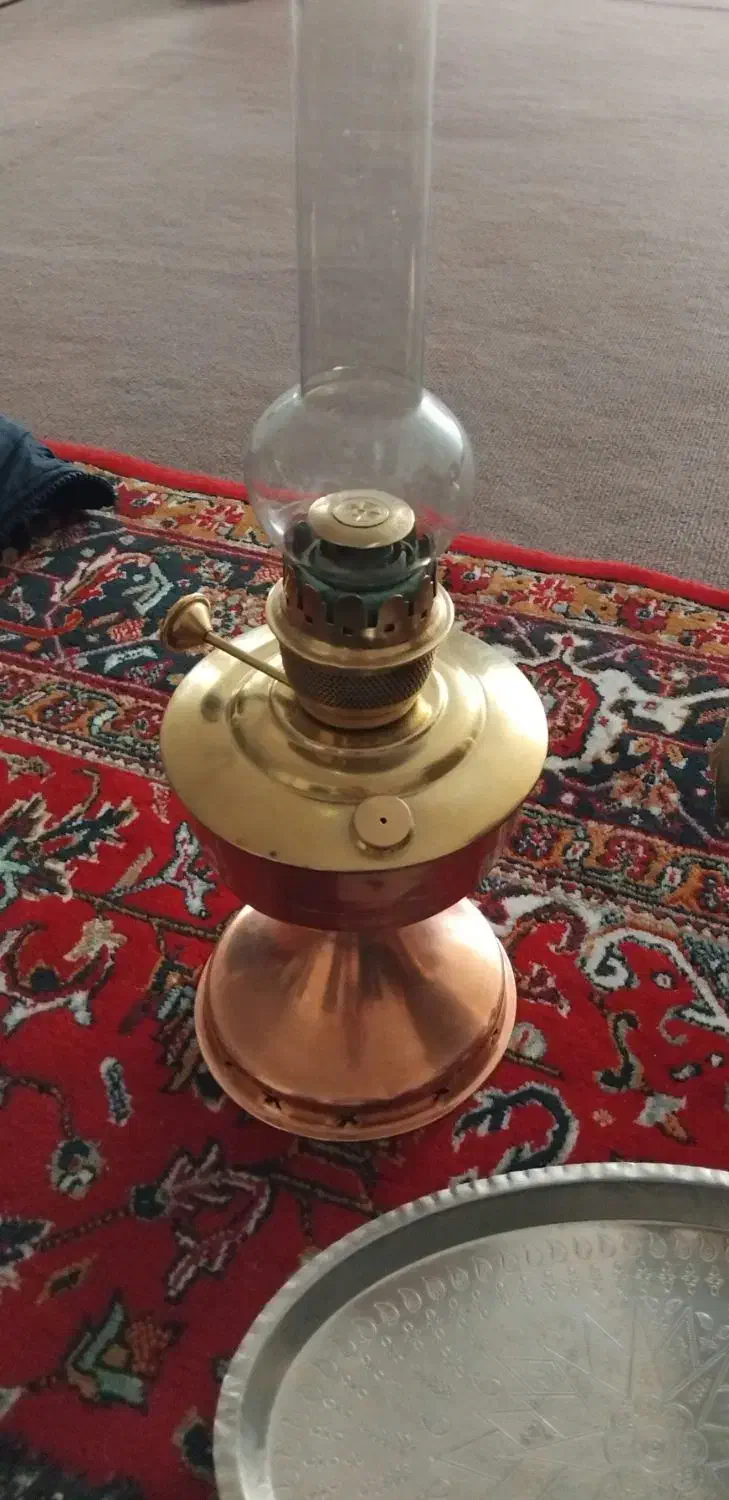 سینی مسی وچراغ قدیمی|لامپ و چراغ|مراغه, |دیوار