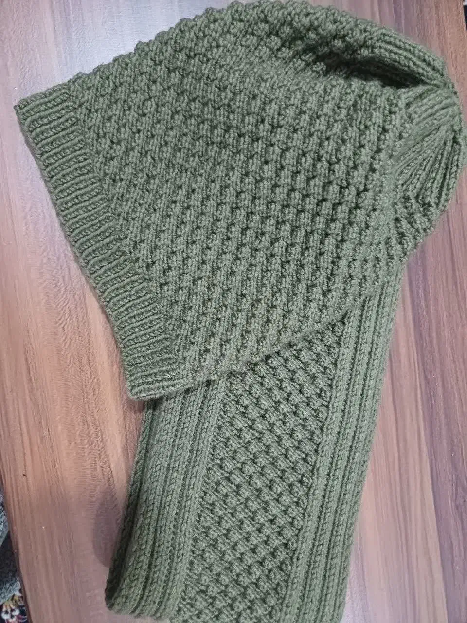 شالگردن و کلاه|لباس|بابل, |دیوار