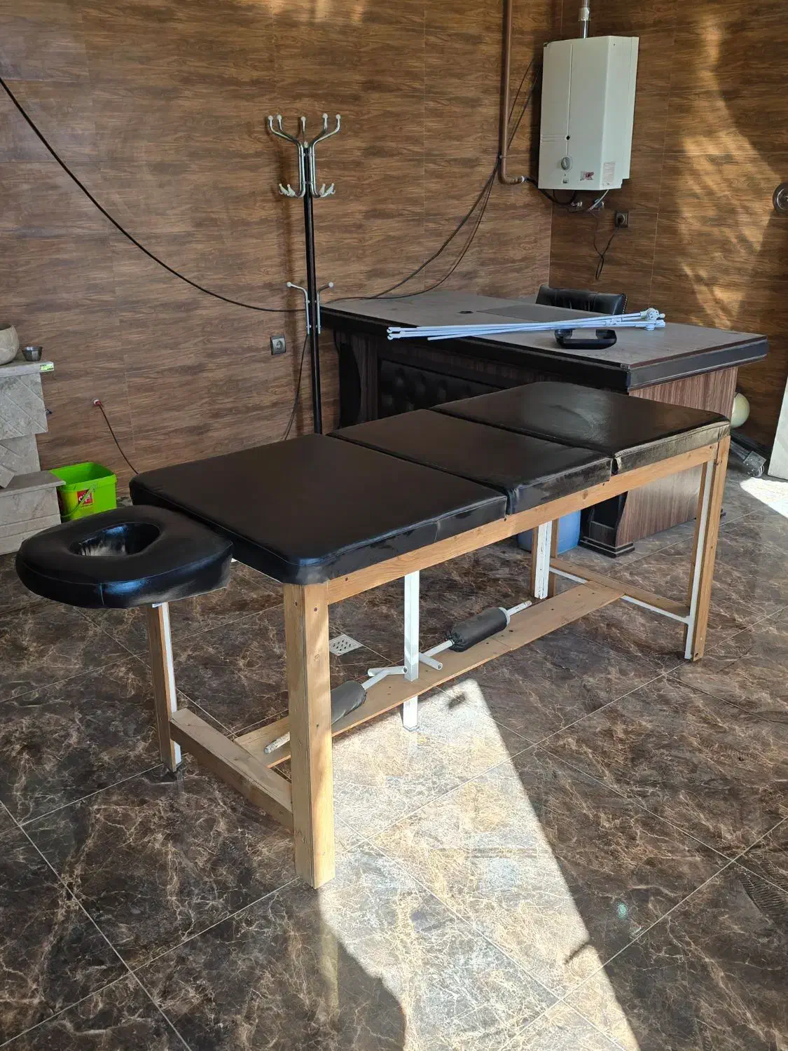 تخت ماساژ|آرایشی، بهداشتی، درمانی|سنندج, |دیوار