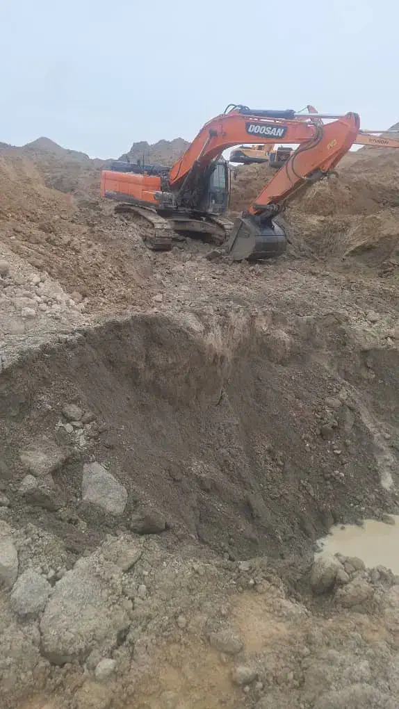 بیل دوسان ۴۲۰|خودرو سنگین|اصفهان, شهرک گل نرگس|دیوار