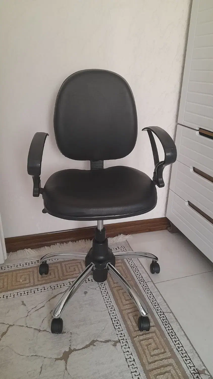 صندلی جک دار پایه استیل|مبلمان اداری|قم, عمار یاسر|دیوار