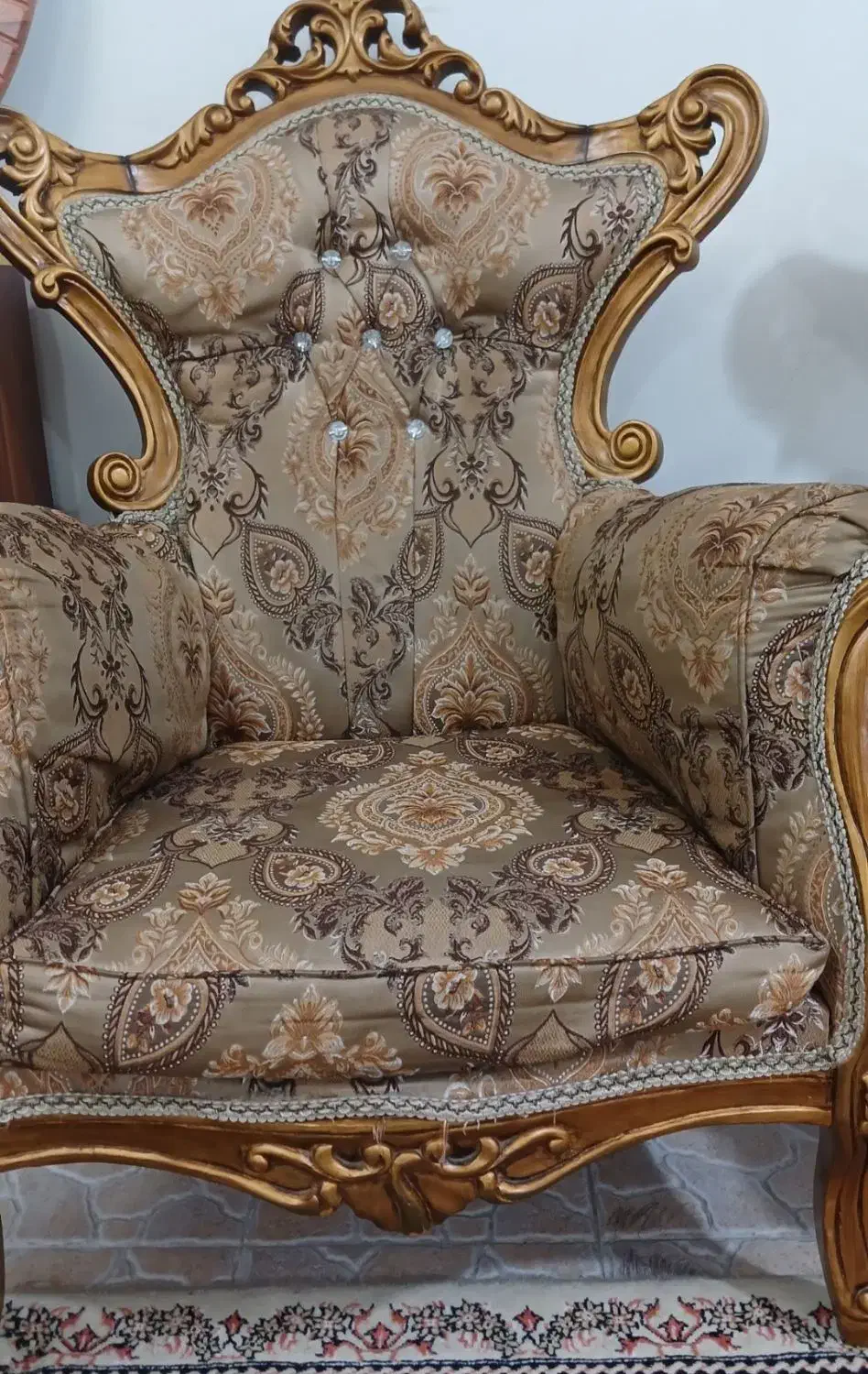 مبل ۹نفره استیل با چوب گردو دو میزبان دارد|مبلمان خانگی و میز عسلی|ساری, |دیوار