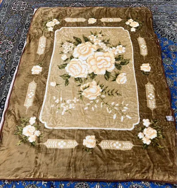 پتوی پر گلبافت سایز 220*160 نو|رختخواب، بالش، پتو|تبریز, |دیوار
