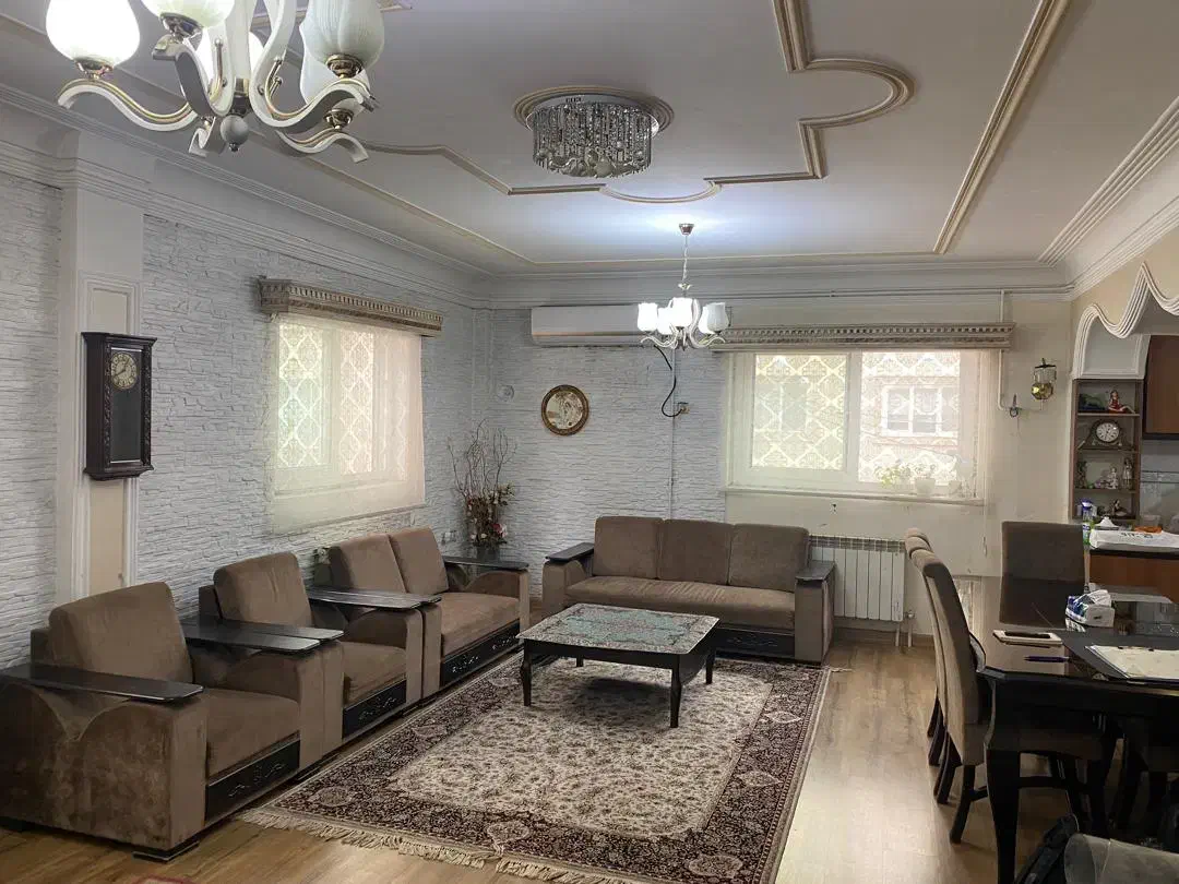 آپارتمان ۹۰ متری طبقه اول تک واحدی فرهنگیان|فروش آپارتمان|رشت, رشتیان|دیوار