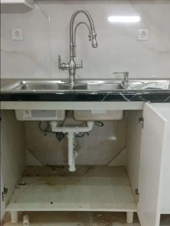 لوله کشی آب و فاضلاب وگرم وسردونصب شیر آلات|خدمات پیشه و مهارت|چابهار, |دیوار