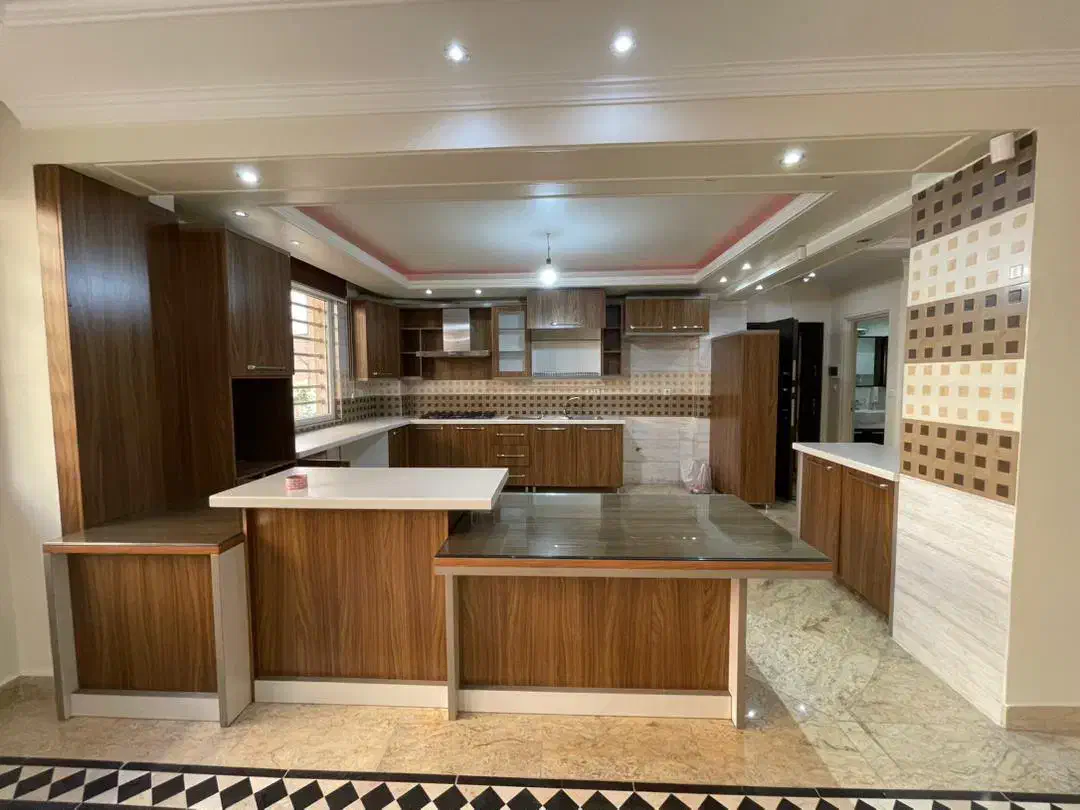 جنت اباد جنوبی-لاله غربی/ ۱۷۵ متر۳ خواب/تک واحدی