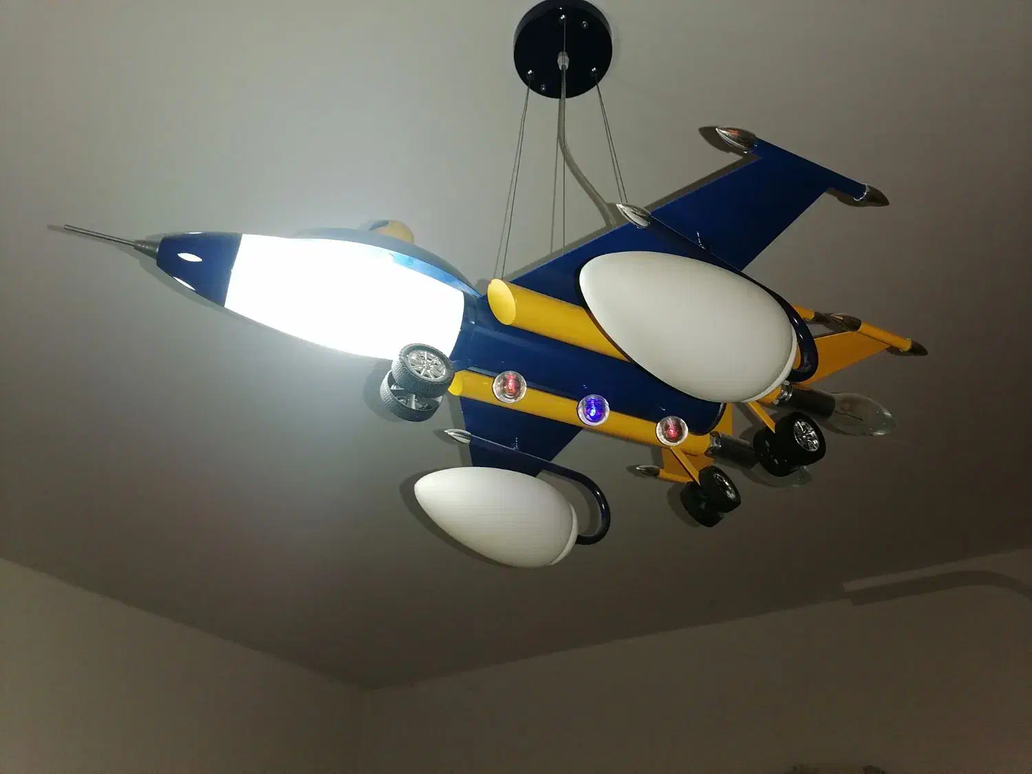 لوستر اتاق کودک|لوستر و چراغ آویز|کرمانشاه, |دیوار