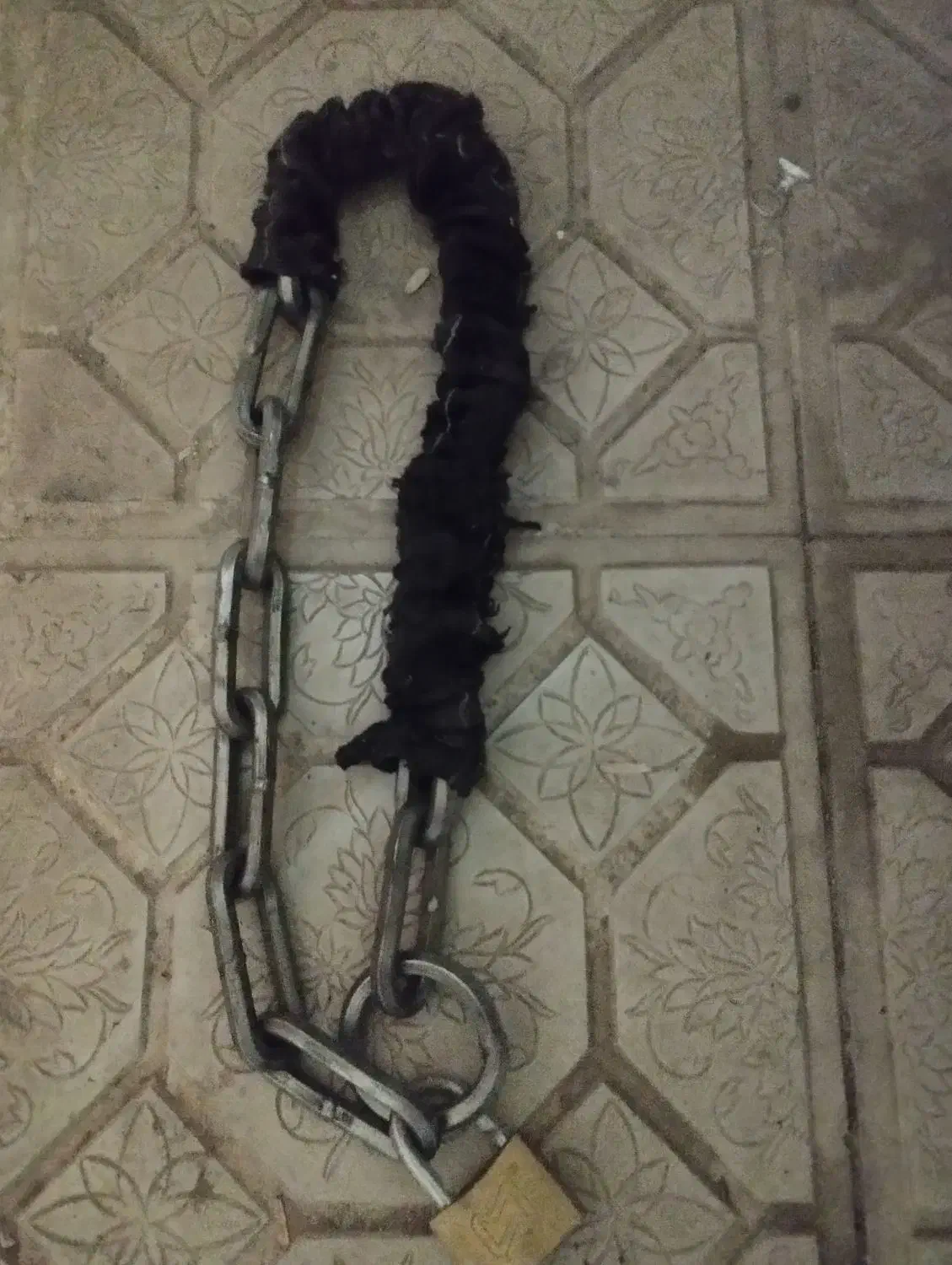 قفل وزنجیر|ابزارآلات|مشهد, شهید قربانی|دیوار