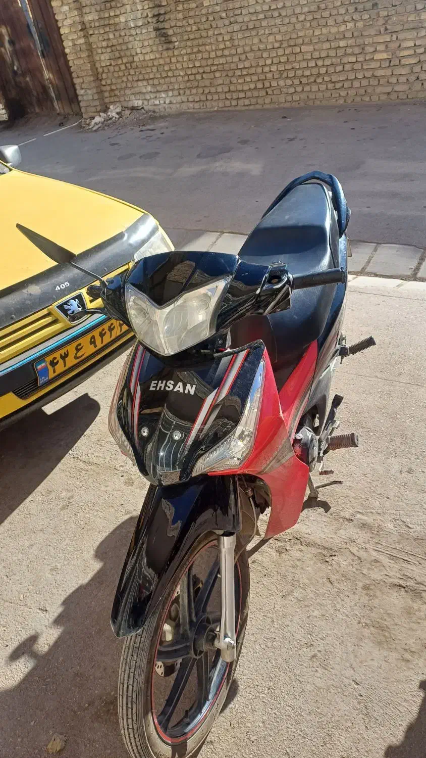 لاکی احسان|موتورسیکلت|نیشابور, سرآب کوشک|دیوار