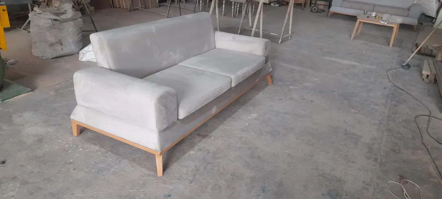 کاناپه سه نفره و یک عدد تک نفره|مبلمان خانگی و میز عسلی|رباطکریم, آدران|دیوار