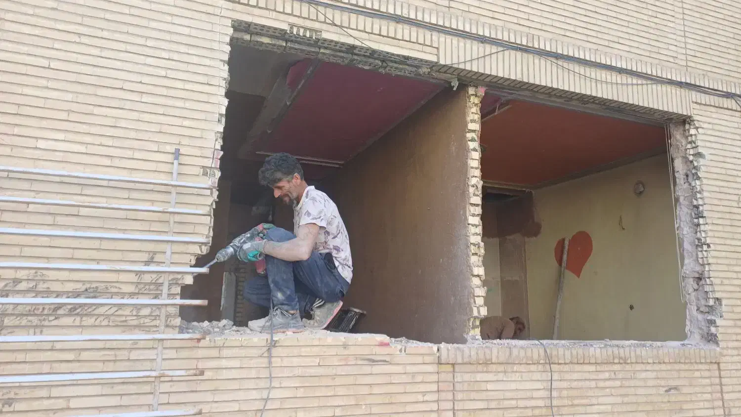 تخریب و بازسازی|خدمات پیشه و مهارت|اصفهان, بهارستان (مخابرات)|دیوار