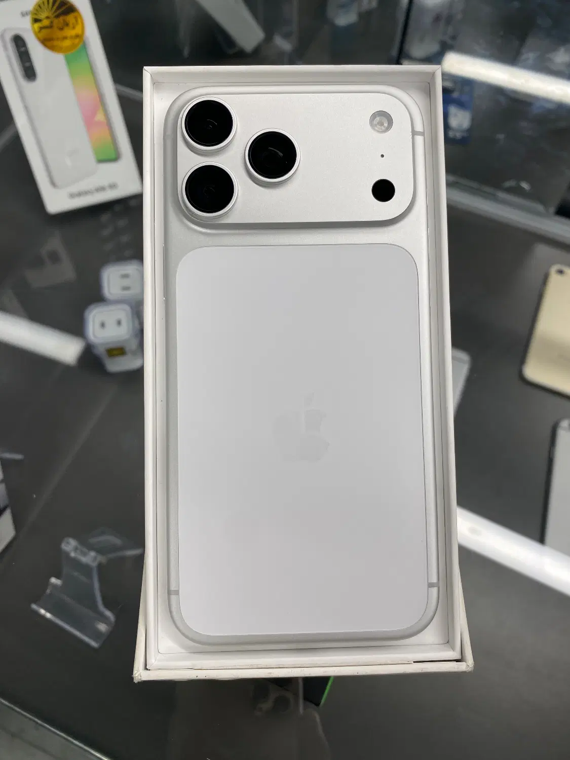 17pro max|موبایل|مشهد, ایثار|دیوار