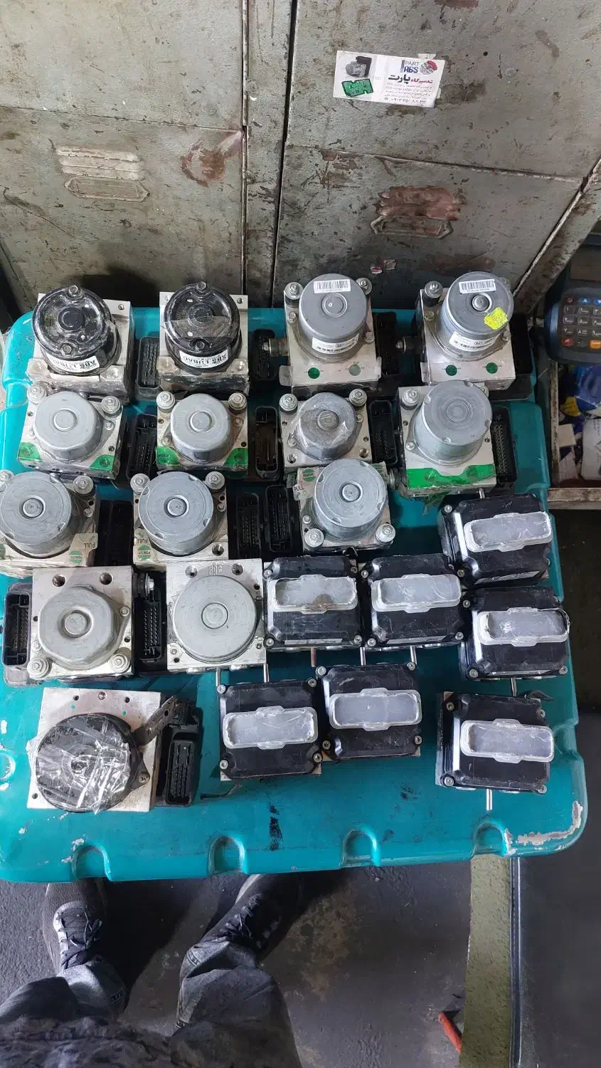 تعمیرگاه تخصصی ترمز پارت abs غلامی|خدمات موتور و ماشین|قم, دانش|دیوار