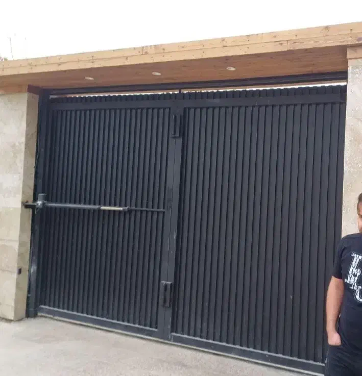 سازنده وتعمیر درب و پنجره و خوردکاری لگلاژدرب و|مصالح و تجهیزات ساختمان|مشهد, نوید|دیوار