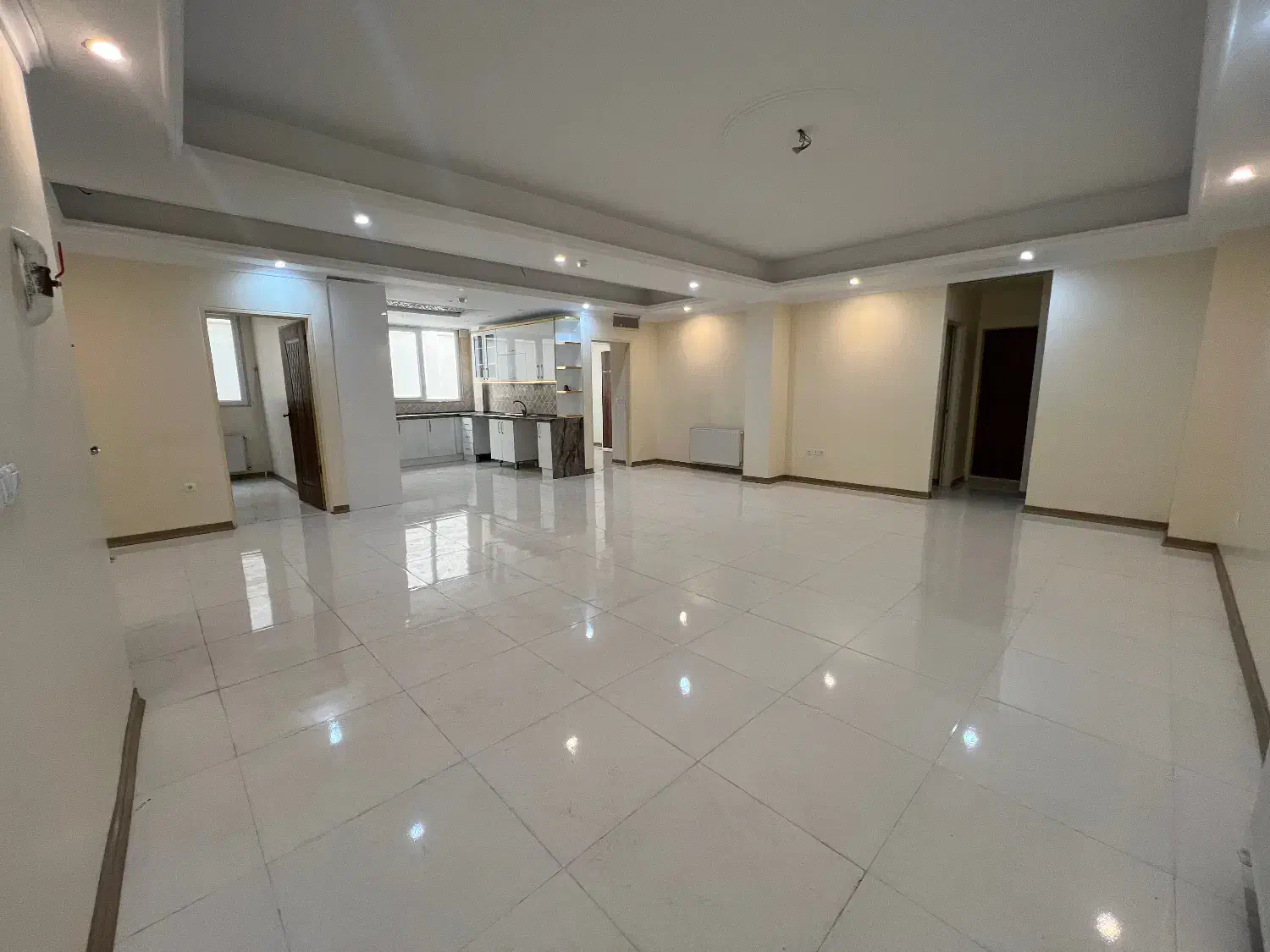 اپارتمان حدود۱۲۰ متری سه خواب فول|اجارهٔ آپارتمان|تهران, شهید اسدی|دیوار