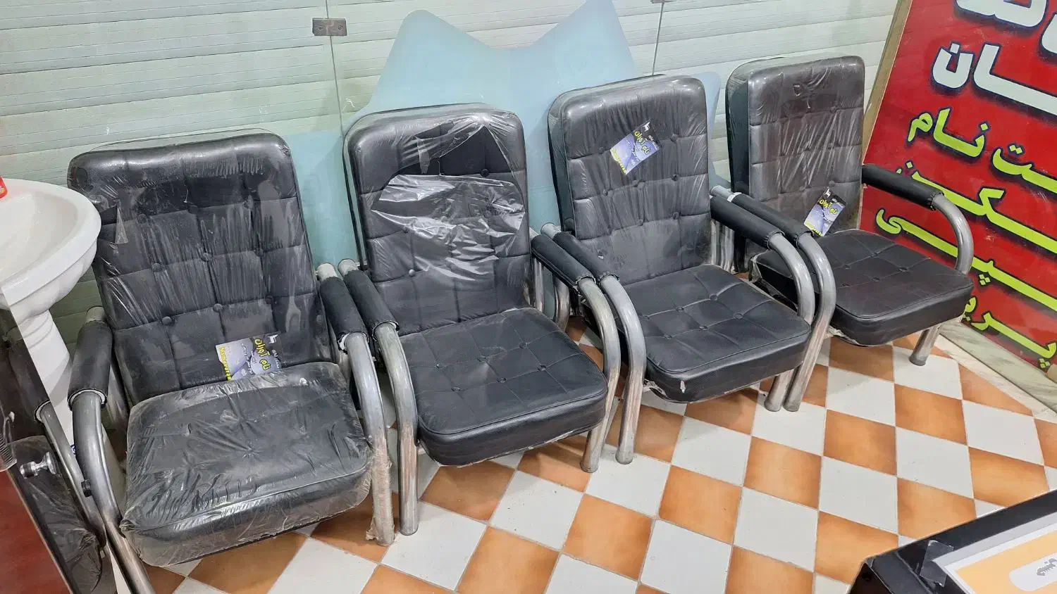 ۵ عدد صندلی اداری در حد نو|مبلمان اداری|برخوار, |دیوار