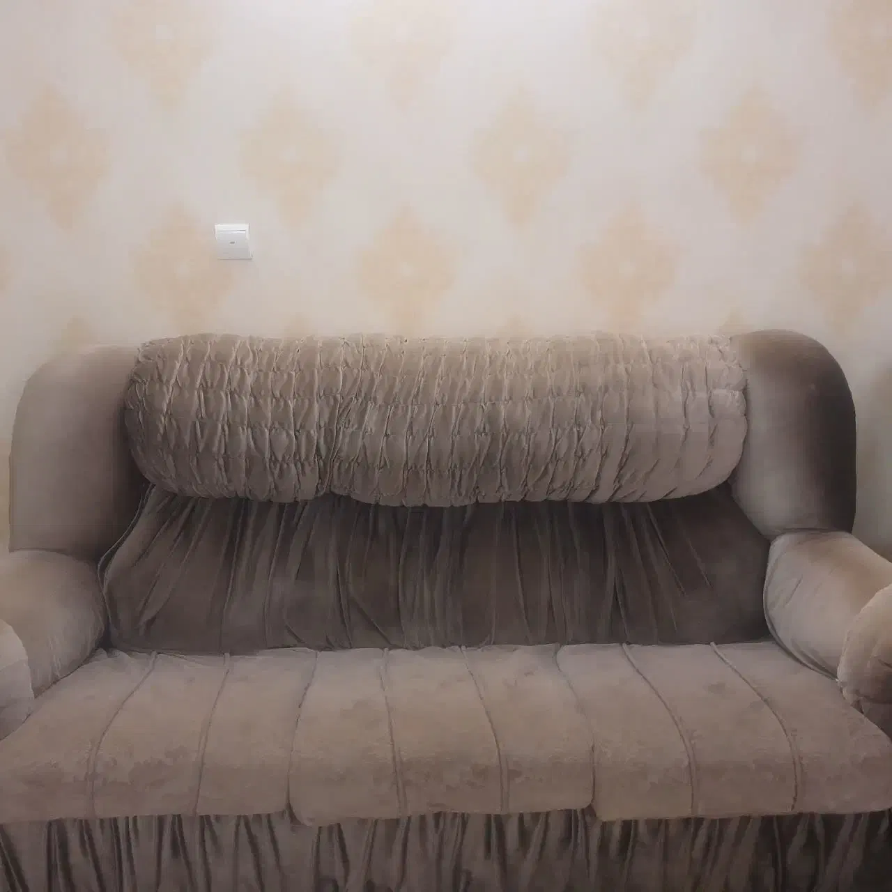 مبلمان|مبلمان خانگی و میز عسلی|فولادشهر, مسکن مهر فولادشهر|دیوار