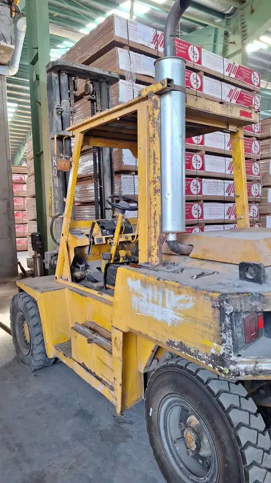 لیفتراک ۶و۷ تن کوماتسو خط ۵ دکل بلند جفت دستگاه ها|ماشینآلات صنعتی|ایوانکی, |دیوار