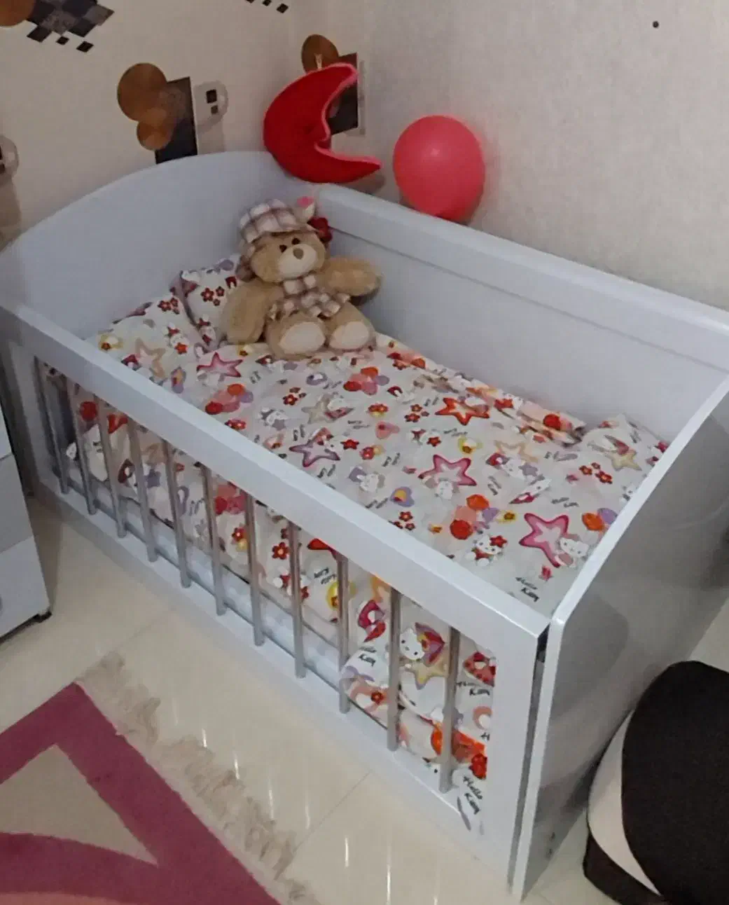 تخت و کمد نوزاد|اسباب و اثاث بچه|برخوار, |دیوار