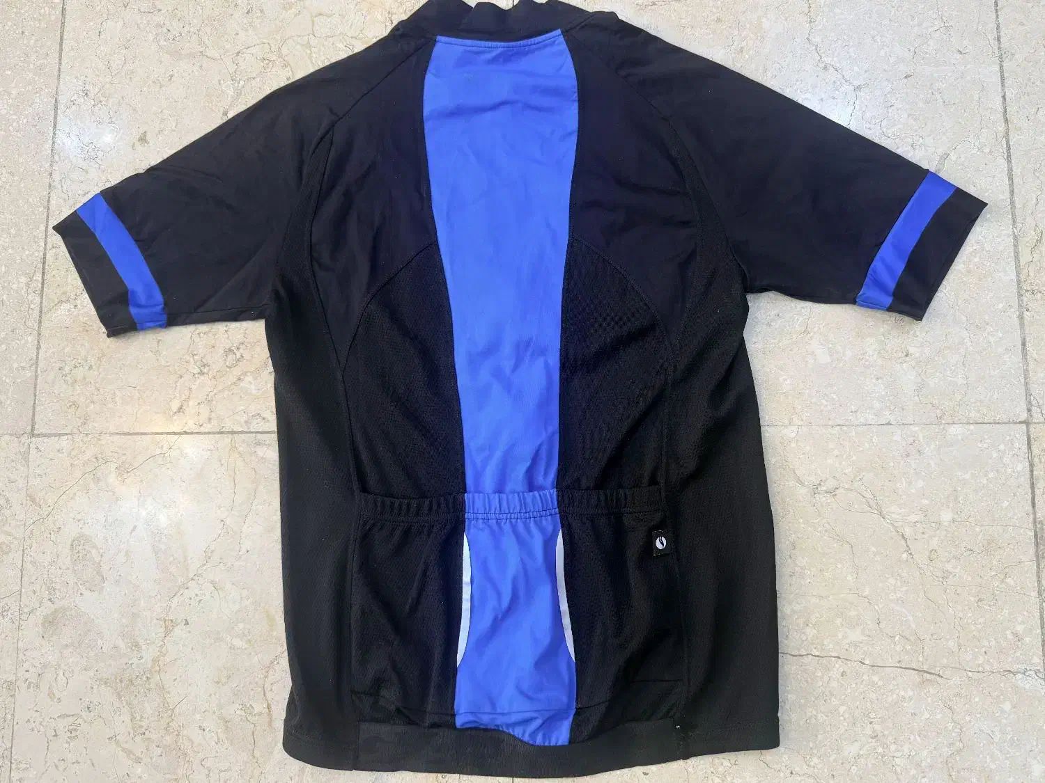 لباس دوچرخه سواری جاینت Giant مشابه نو|دوچرخه، اسکیت، اسکوتر|تهران, امامت|دیوار