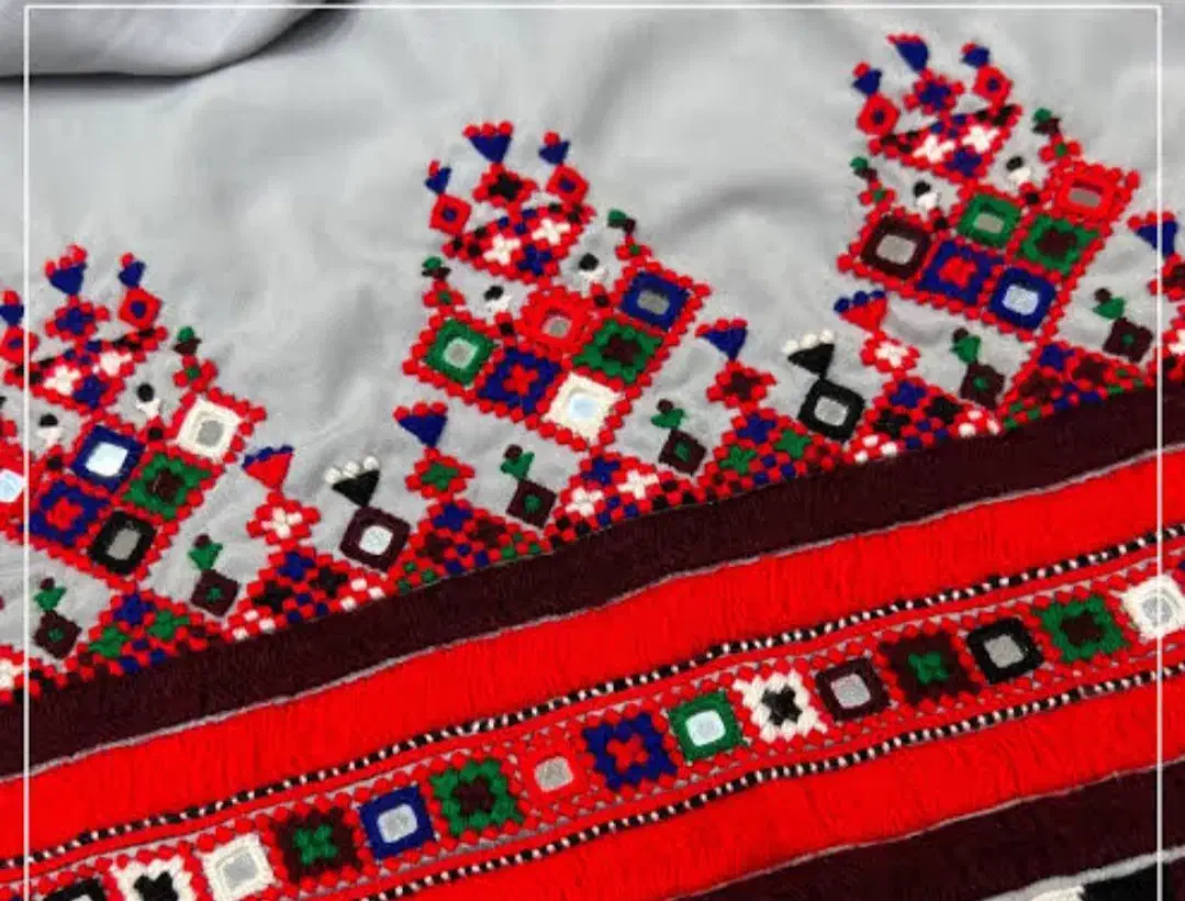 دست دوز|لباس|خاش, |دیوار