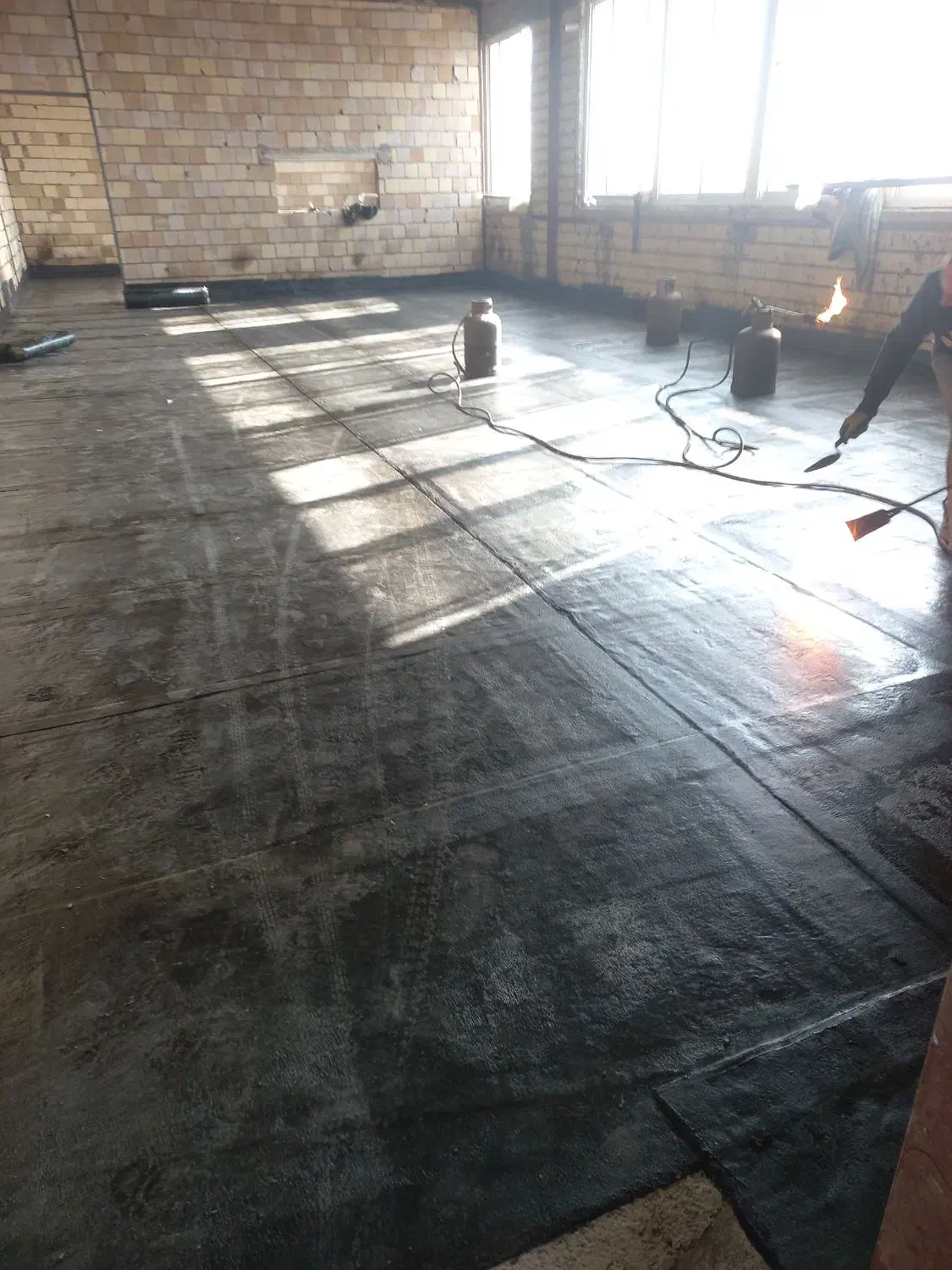 نصب وفروش انواع ایزوگام|خدمات پیشه و مهارت|کوچصفهان, |دیوار