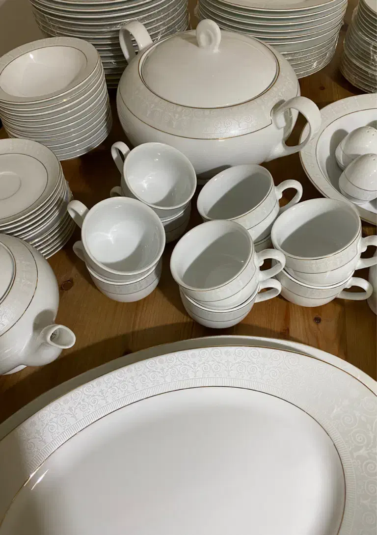 سرویس ۱۲ نفره چینی زرین|ظروف سرو و پذیرایی|تنکابن, |دیوار