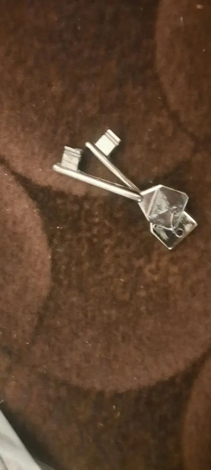 قفل نونو|ابزارآلات|همدان, |دیوار