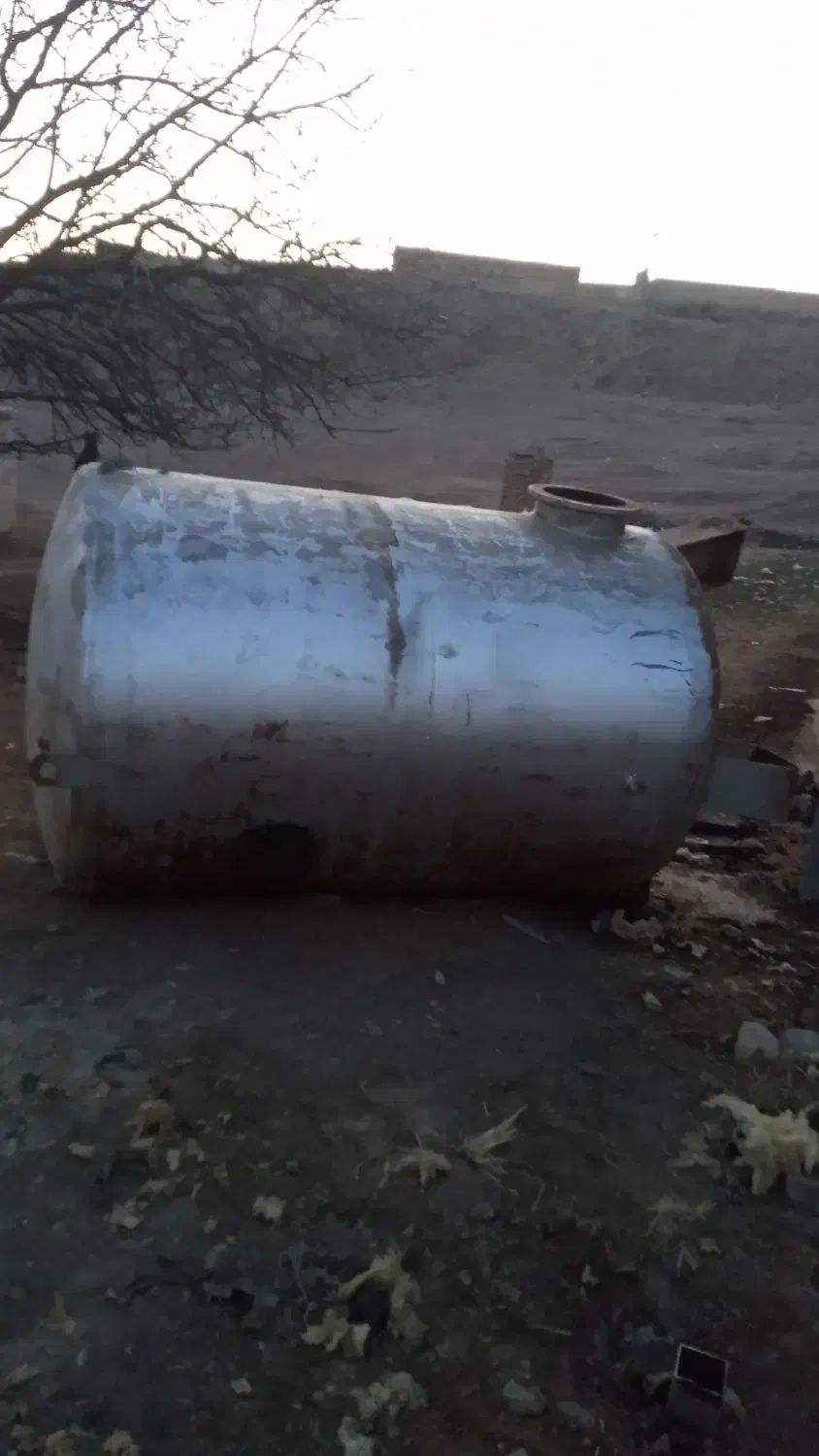 فروش ۲عدد تانکر ۳۰۰۰لیتری گالوانیزه خمام خورشیدی|ابزارآلات|بجنورد, |دیوار