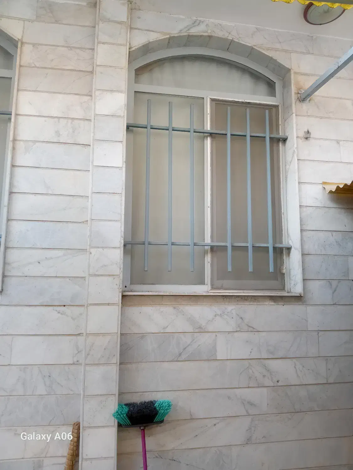 درب و پنجره آهنی و چوبی وسایر|مصالح و تجهیزات ساختمان|سمنان, |دیوار