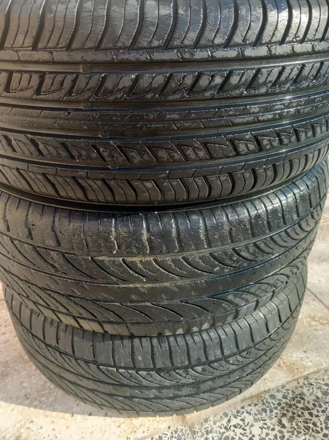 لاستیک|قطعات یدکی و لوازم جانبی|شاهینشهر, شهرک مطهری|دیوار