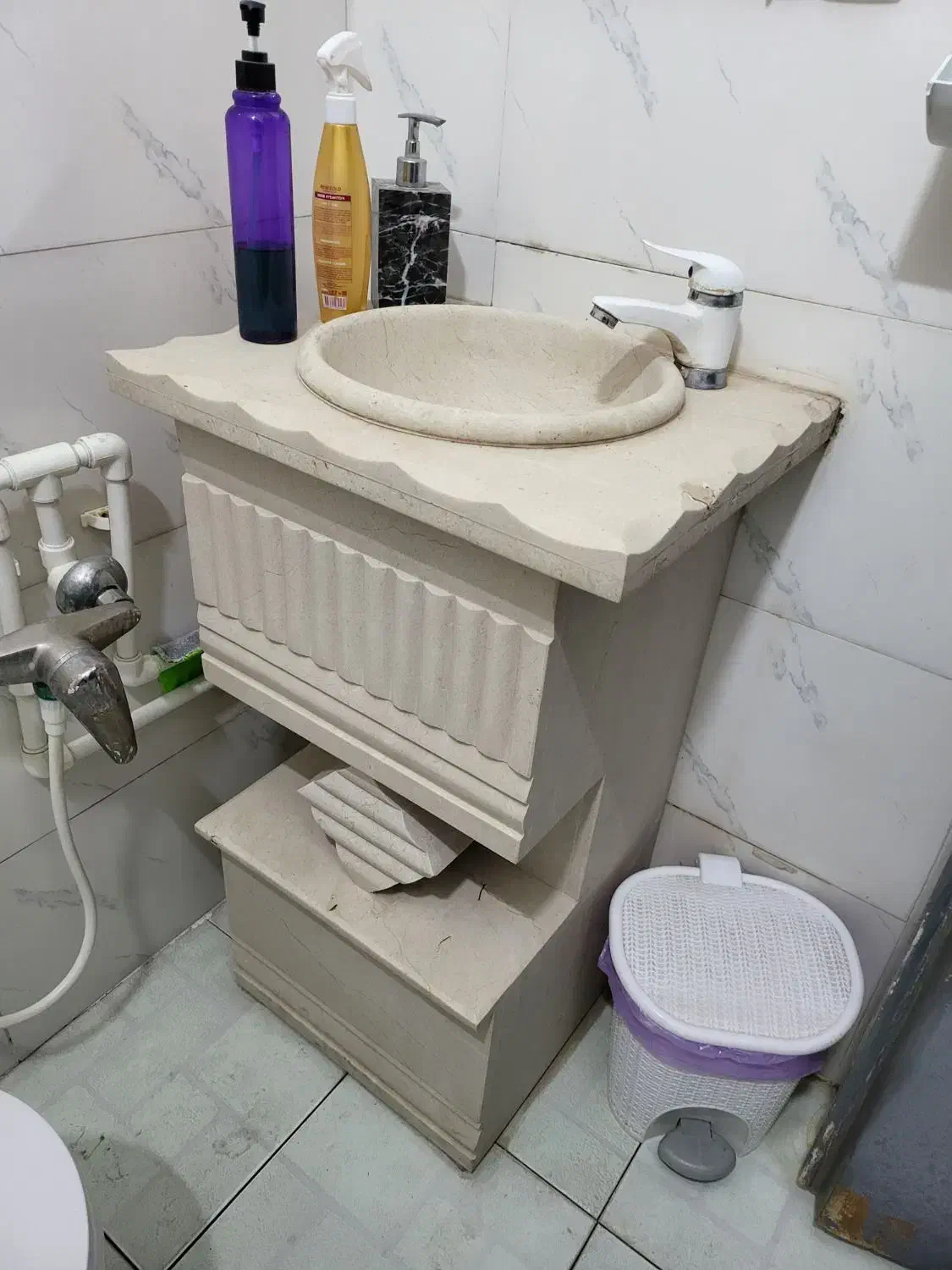 روشویی و آینه سنگی|لوازم سرویس بهداشتی|شیراز, قصرالدشت|دیوار