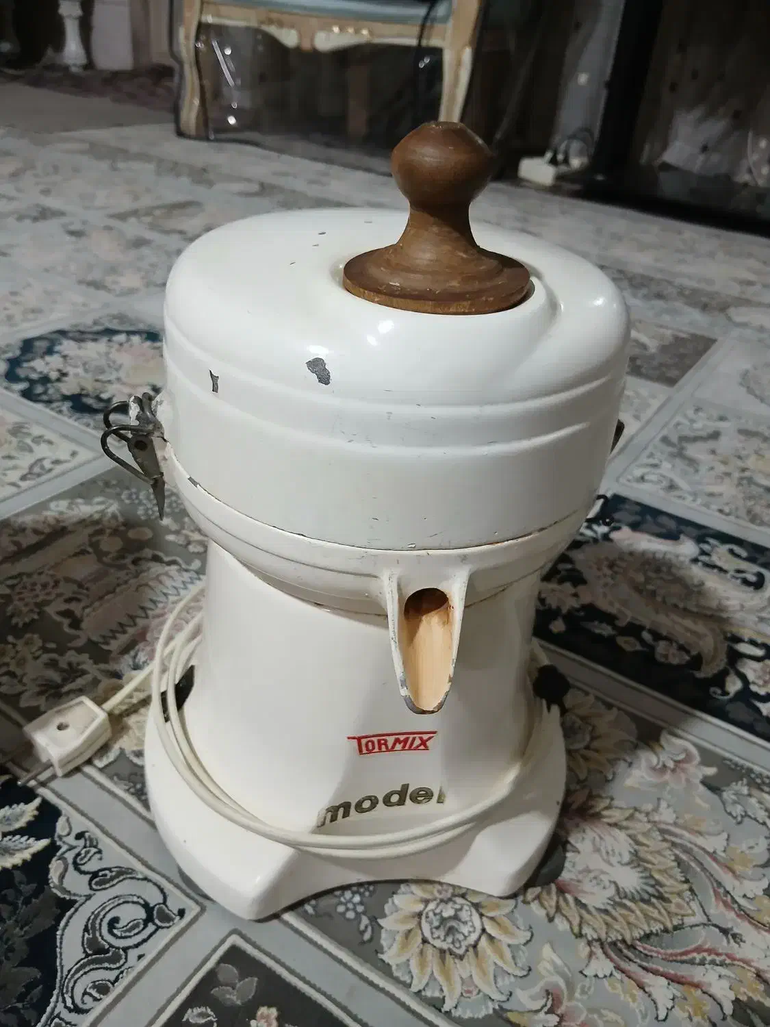 چرخ گوشت آبمیوه گیری و مخلوط کن و آسیاب|آبمیوهگیر و آبمرکباتگیر|برخوار, |دیوار